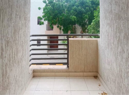 7 BR villa for rent in Abu Hamour 