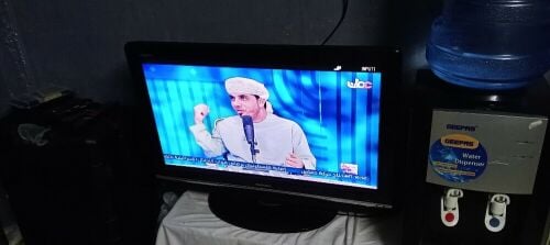 شاشه 32 بوصه شارب