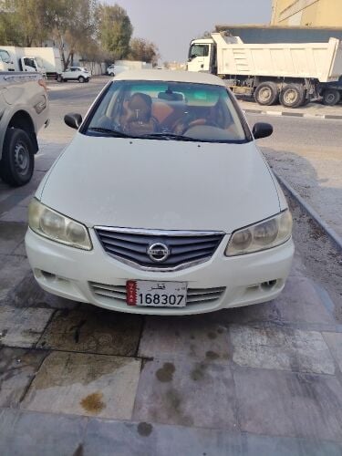 nissan sunny 2011