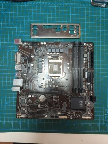 Gigabyte B560M DS3H Motherboard