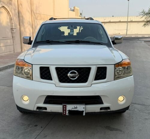 Nissan Armada SE