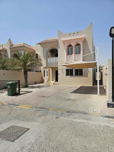 villa for rent algharrafa
