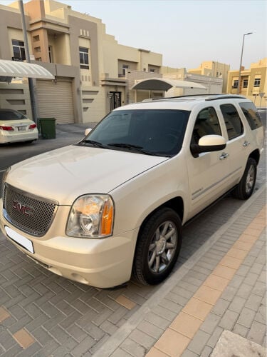 2011 GMC Yukon Denali-Short 