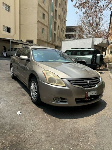 Nissan Altima 2.7 Model 2012