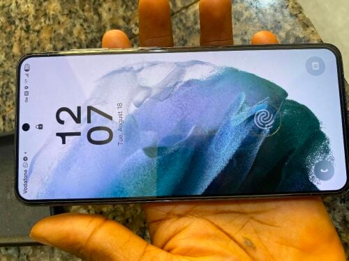 SAMSUNG GALAXY S21