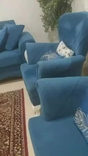  كنبة مع كرسيين  