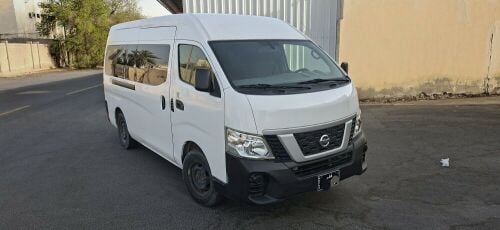 Nissan urvan for rent 55592612