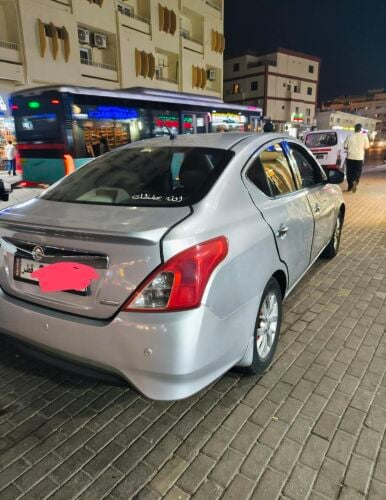 Nissan sanny
