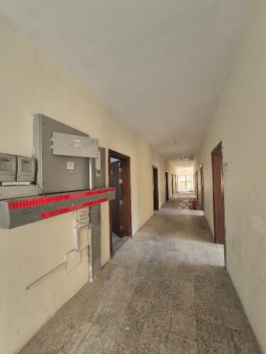 مبنى 30 غرفة للايجار شامل