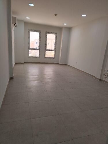 Apartment for rent in Umm Qarn, sec
