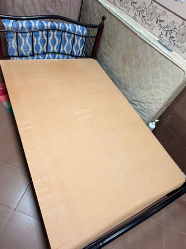 For sale double bed set 