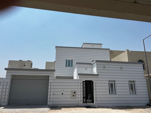 للبيع فيلا بالوكره 490م