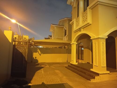 للإيجار فيلا فى الثمامة اسكان حكو