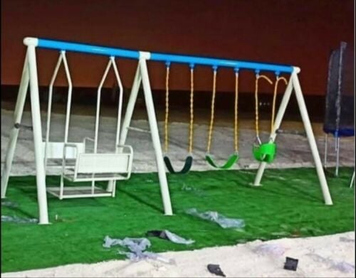 المراجيح مع كرسي