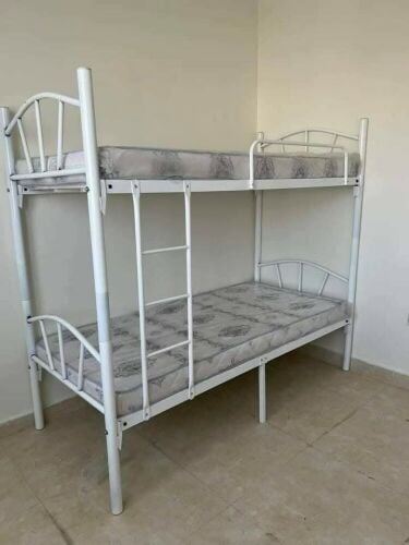 White double Bed With Matterss