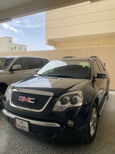 2009 GMC Acadia SLT, low mileage