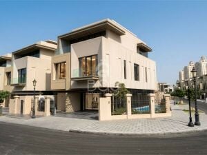 LUXURY VILLAS FOR SALE