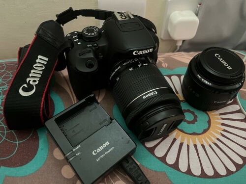 Canon EOS 700D