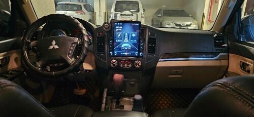 Mitsubushi Pajero 55233103