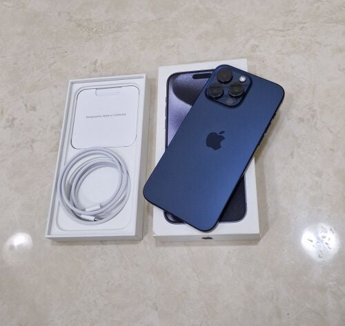 iPhone 15 pro max 256GB