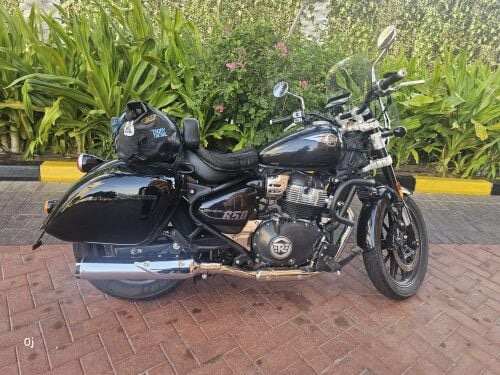 Royal Enfield Super Meteor 650