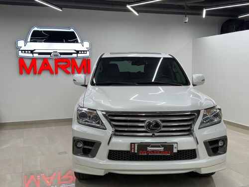 Lexus LX570