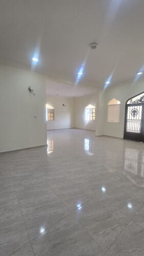 للإيجار فيلا مستقلة على الإسكان
