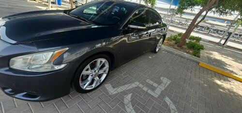 Nissan maxima 2013