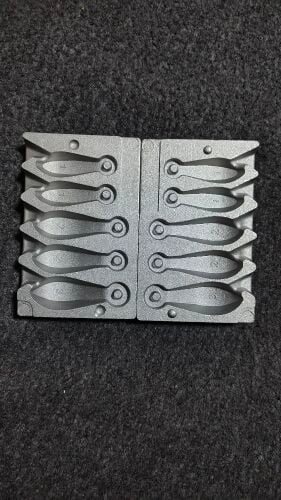 Aluminum fishing sinker mold