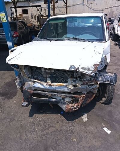 Nissan Pickup 2003