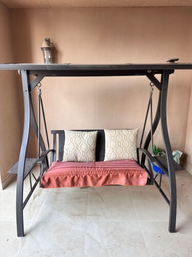 2 seats swing
