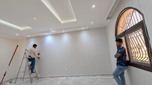 تركيب ورق جدران تفصيل وتنجيد كتب