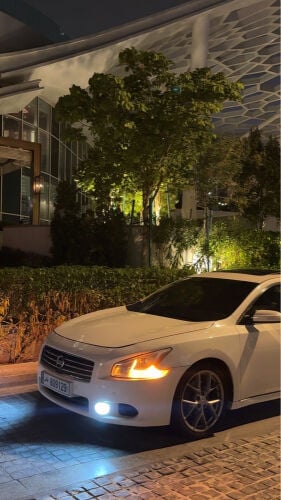 Nissan Maxima 