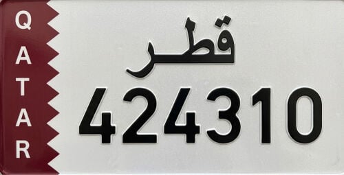 424310