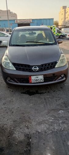 Nissan tiida
