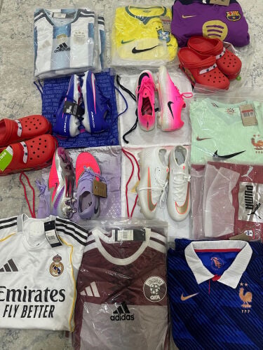 football shoes and kit jarsy 