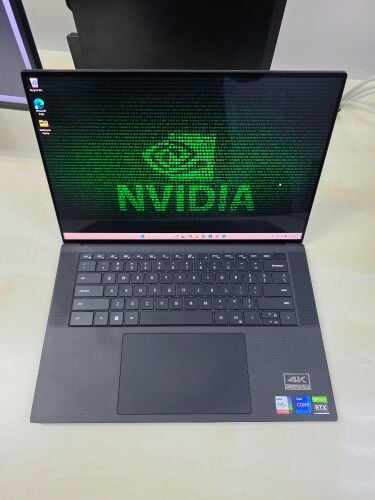 DeLL Precision i7 32GB-1.2T RTX 8GB