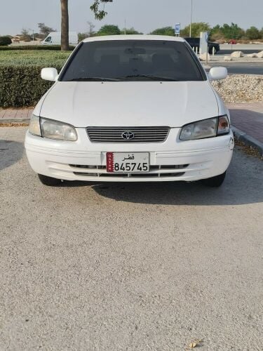 تيوتا كامري 2000