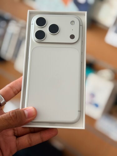 17 Pro silver 512 Gb