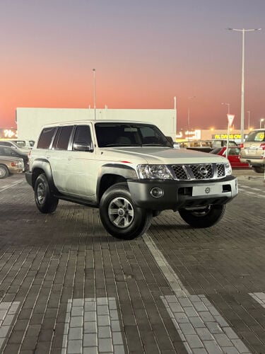 نيسان سفاري 
