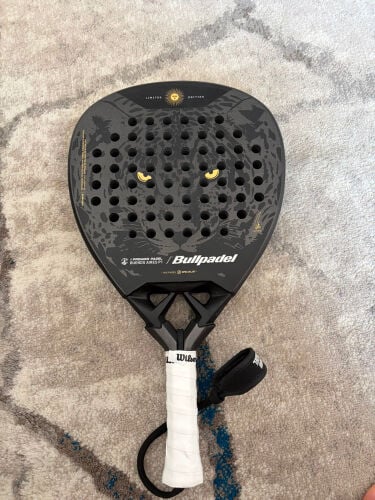 Bullpadel Racket and bag for sale