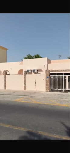 للبيع بيت شعبي استثماري بالوكرة