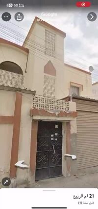 للبيع بيت شعبي بالمطار القديم