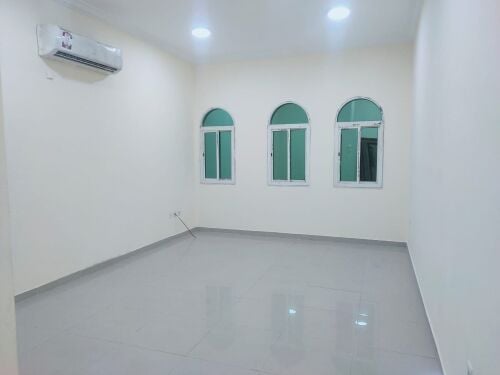 Clean Villa Izgawa