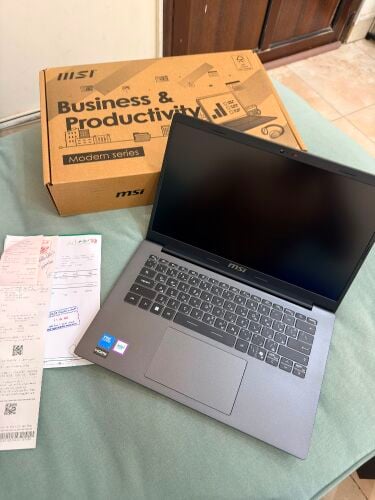New MSi Laptop i7 16GB 512GB Black