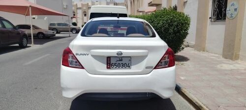 nissan sunny 2015