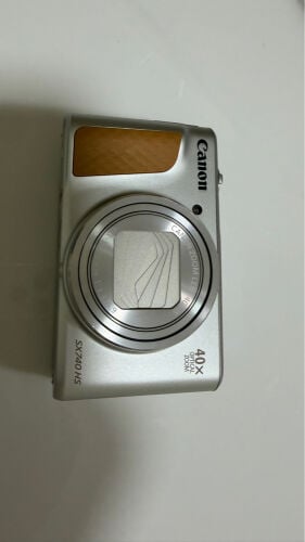 Canon SX740 HS
