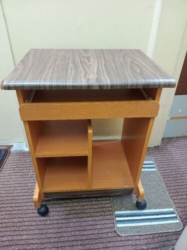 Laptop Table with keyboard tray