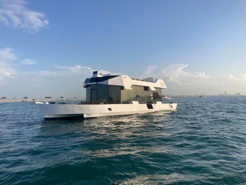 House boat 59 feet. 