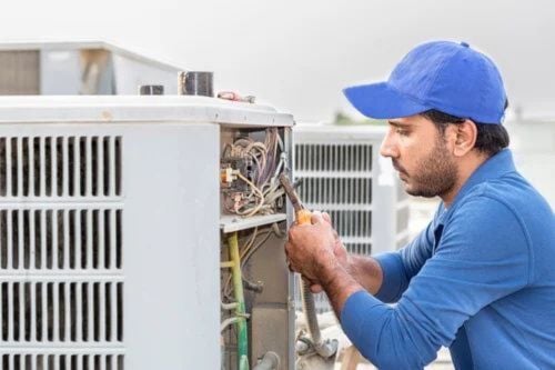 صيانة مكيفات الهواء وإصلاحها وتنظ